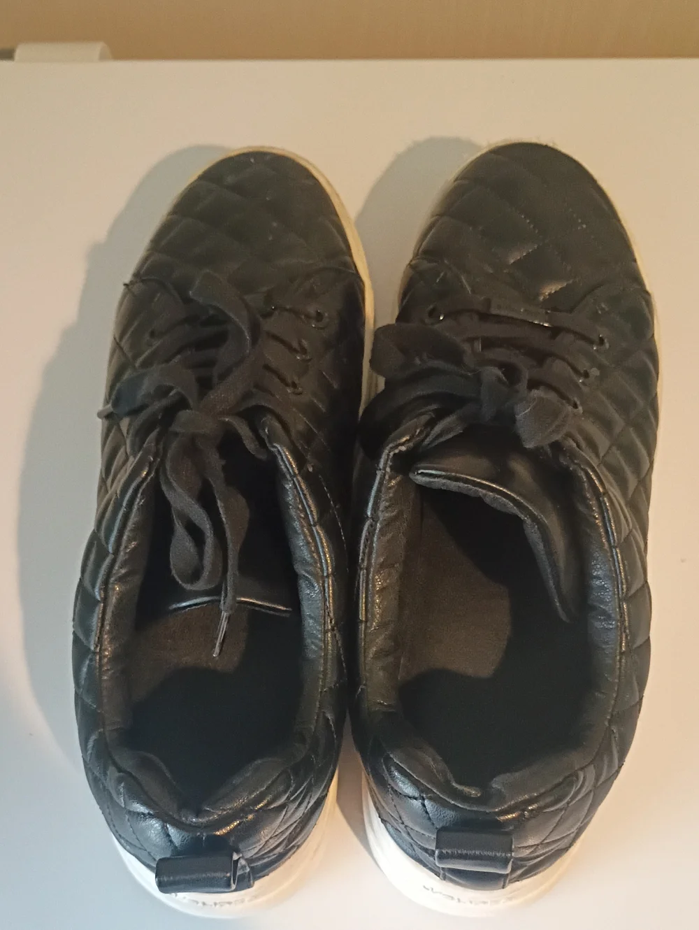 J/Slides NYC Quilted Leather Sneakers Super Comfortable